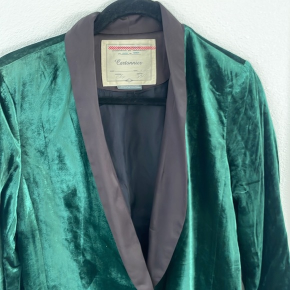 Green velvet Anthropologie blazer - Picture 3 of 7